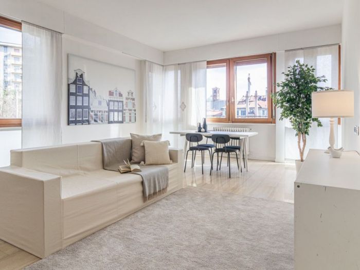 Archisio - Tiziana Sembenini - Maison Matian - Progetto Home staging luminoso trilocale