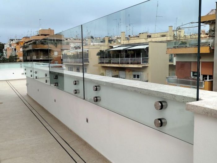 Archisio - Mp Glass - Progetto Parapetti balaustre in vetro