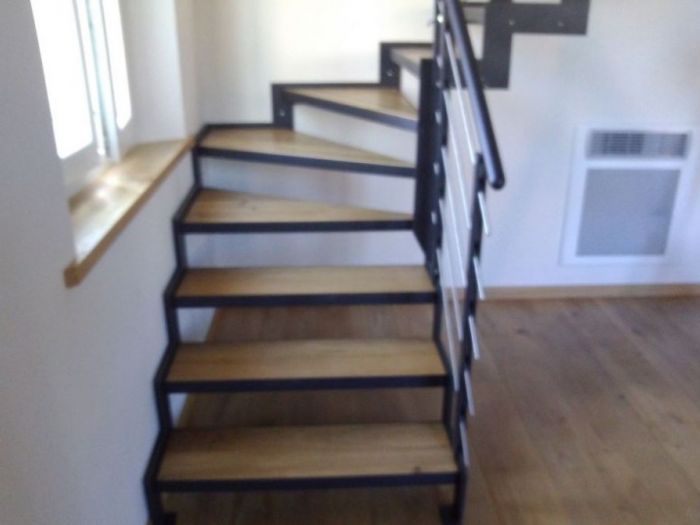 Archisio - Modena Parquet - Progetto Scala in rovere