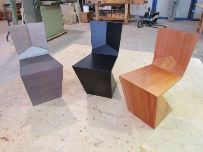 Archisio - Onda Arredamenti - Progetto Tavolini sedie mensole armadi arredo casa e rivestimento in legno per yacht