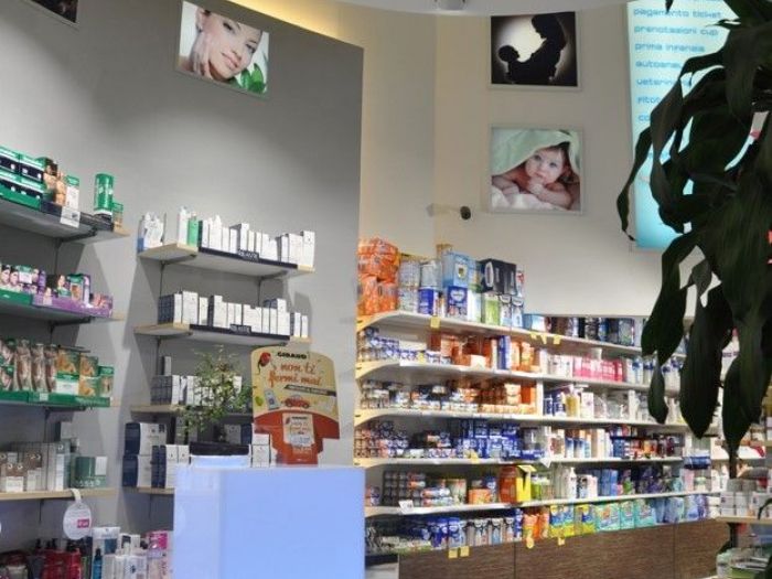 Archisio - X Studio - Progetto Farmacia merlino - napoli 2015