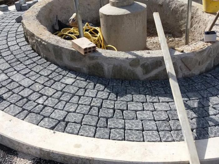 Archisio - Constantin Ciornei - Progetto Pavimentazione in san pietrini