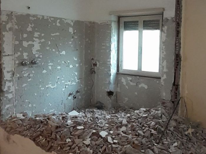 Archisio - Mani Srl Ristrutturazini - Progetto Realizzazione nuovo bagno roma zona laurentina