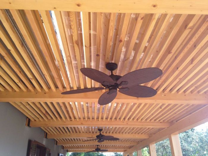 Archisio - Zanzotti Srls - Progetto Progettazione e realizzazione di pergolato a misura in legno lamellare in villa privata