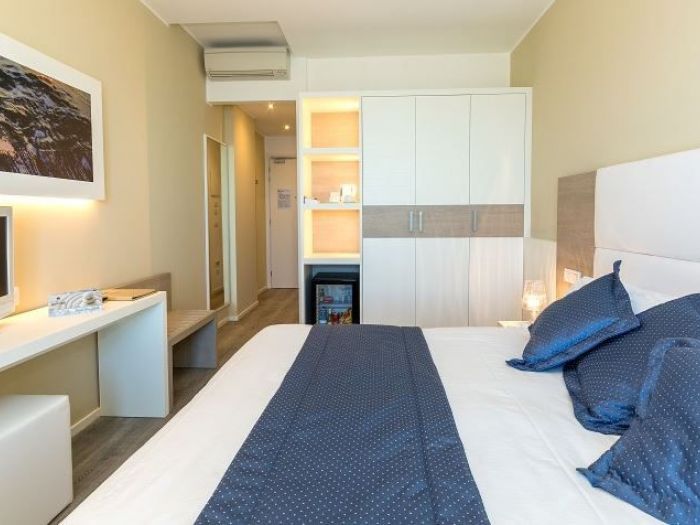 Archisio - Falegnameria 1998 - Progetto Hotel