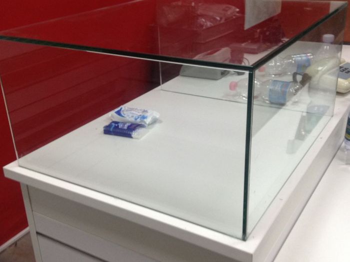 Archisio - Imetallici Di Taverna Andrea Taverna - Progetto Allestimento edicola