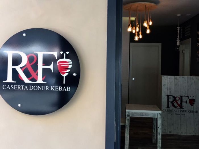 Archisio - Giuseppe Bencivenga - Progetto Ristrutturazione e restyling locale commerciale fast-food