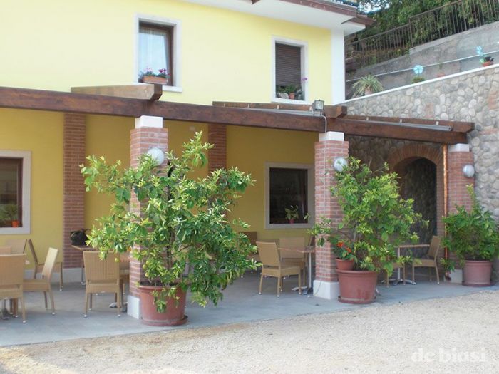 Archisio - De Biasi Tendaggi - Progetto Bar - ristoranti