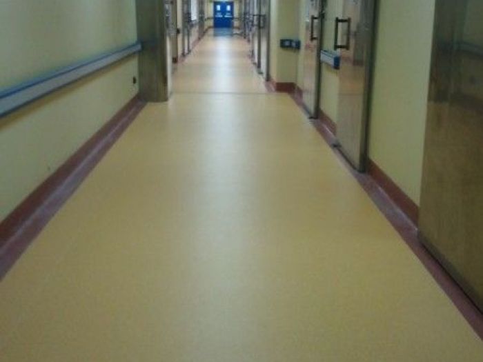 Archisio - Errico Gaglianese - Progetto Rifacimento pavimenti gruppo operatorio ed utic del campus di germaneto