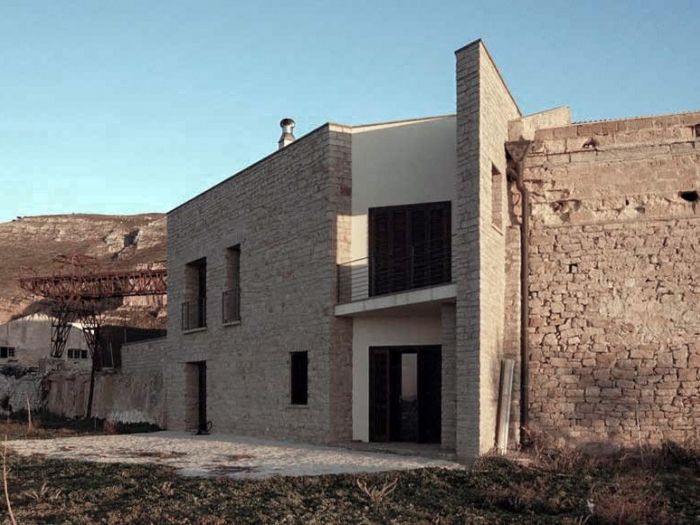 Archisio - Ada Atelier Darchitettura - Progetto Case cisterna