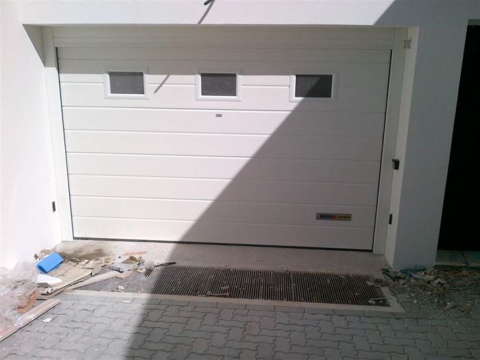 Archisio - Serramenti Puglisi srl - Progetto Porte basculanti e porte sezionali