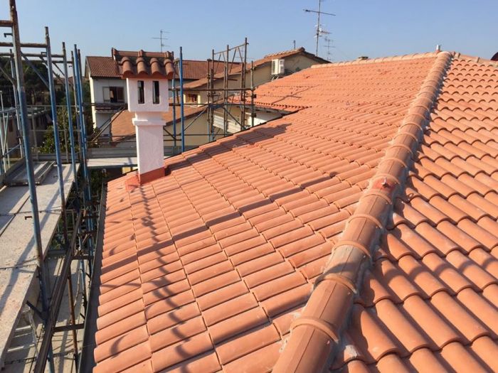 Archisio - Immobiliare Case Nuove srl - Progetto Ponteggi e rifacimento pavimento terrazzo