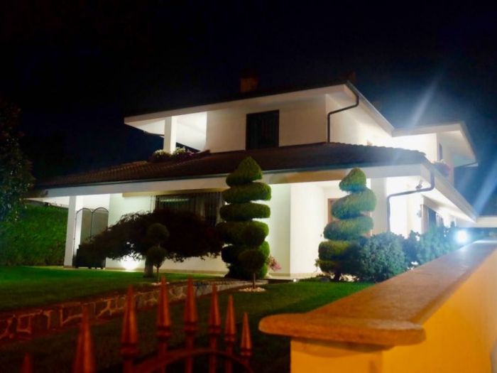 Archisio - Helitec - Progetto Illuminazione di esterni