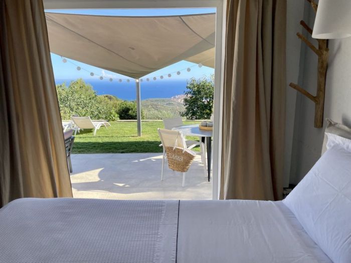 Archisio - Nadine Schmitz - Progetto Piccolo bed and breakfast