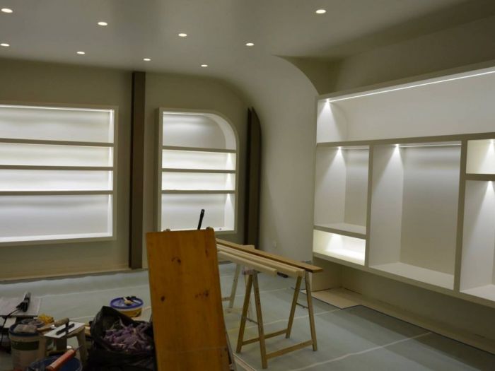 Archisio - Decora srl - Progetto Ristrutturazione negozio di abbigliamento