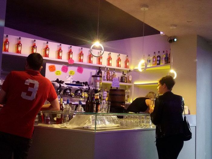 Archisio - Roberto Bardelli - Progetto Bar ristorante e discoteche