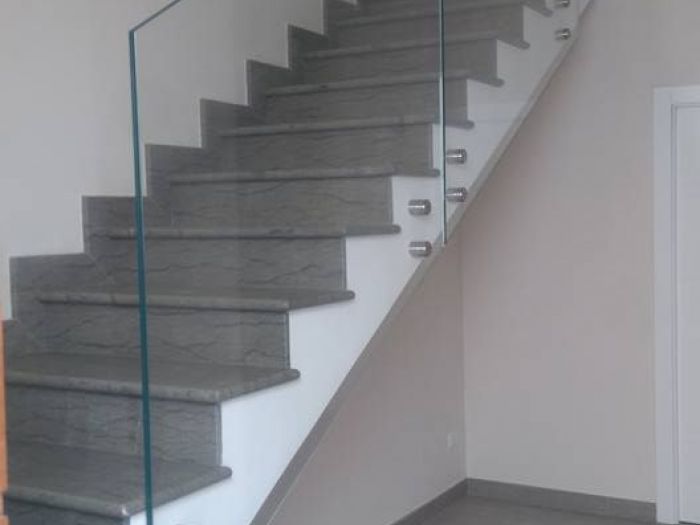 Archisio - Vetreria Reina - Progetto Corrimano in vetro