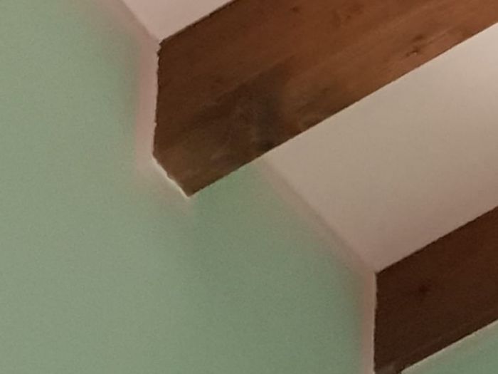 Archisio - Stil Pitture Di Gorgoglione Salvatore - Progetto Verniciatura travi in legno e tinteggio appartamento