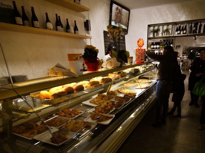 Archisio - Alessandro Demaria - Progetto Reuse-restore-restartred coffee