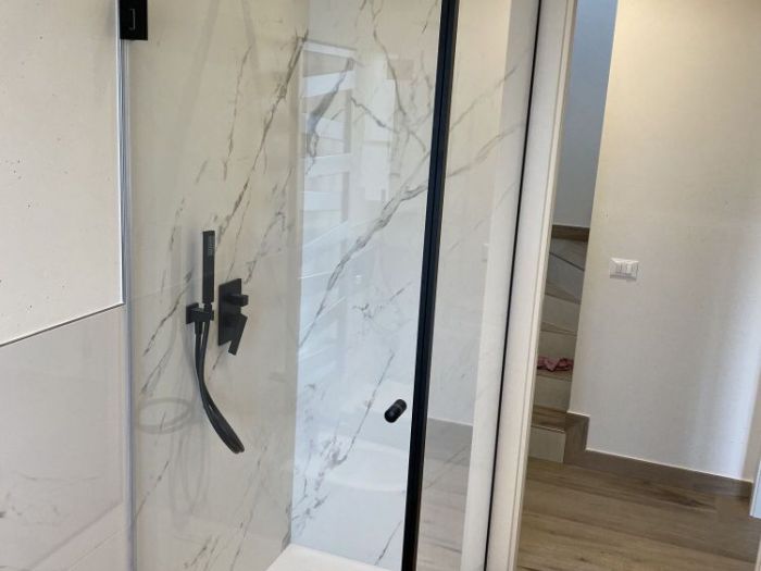 Archisio - Af Glass Srls - Progetto Box doccia porta a battente
