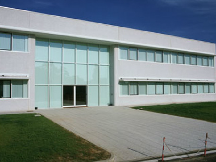 Archisio - Imaf srl - Progetto Prodotti industriali cabine insonorizzate cancelli scale facciate continue infissi nastri in alluminio produzioni speciali strutture in acciaio tettoie e pensiline