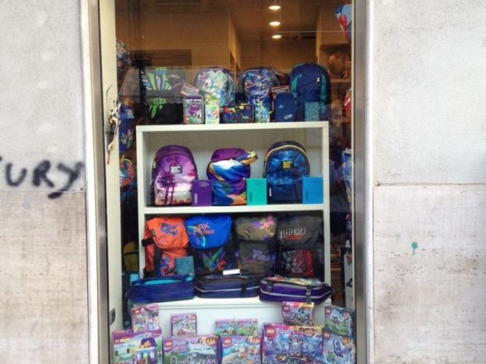 Archisio - Salvatore Bottone - Progetto Arredamento cartoleria