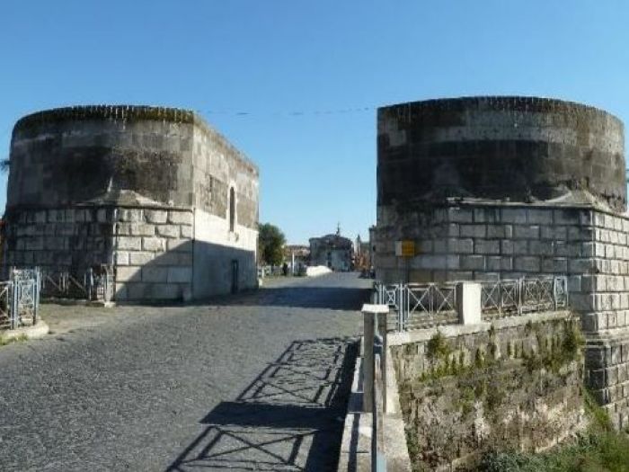 Archisio - Antonio Bartolo - Progetto Iii premio nazionale il riuso dei castelli le torri di federico ii a capua