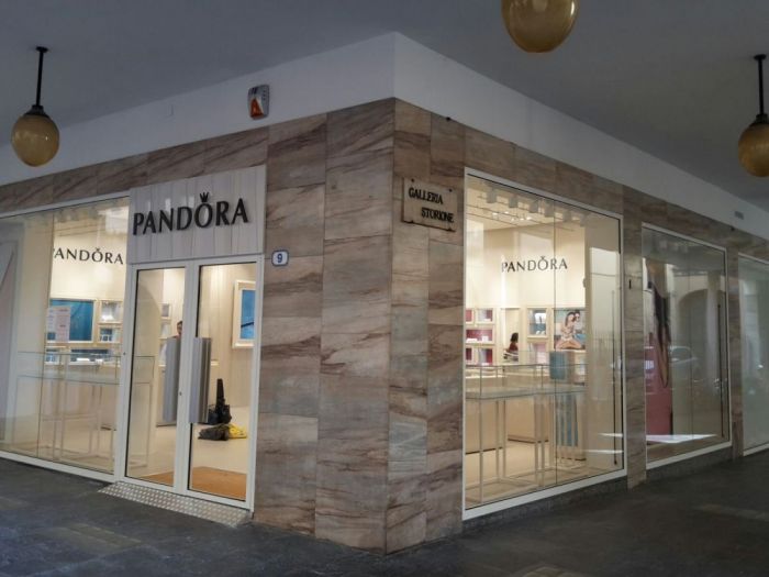 Archisio - Marco Maselli - Progetto Negozio pandora a padova