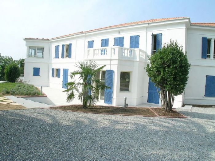 Archisio - Alberto Albeggiani - Progetto Cap dantibes - costa azzurra