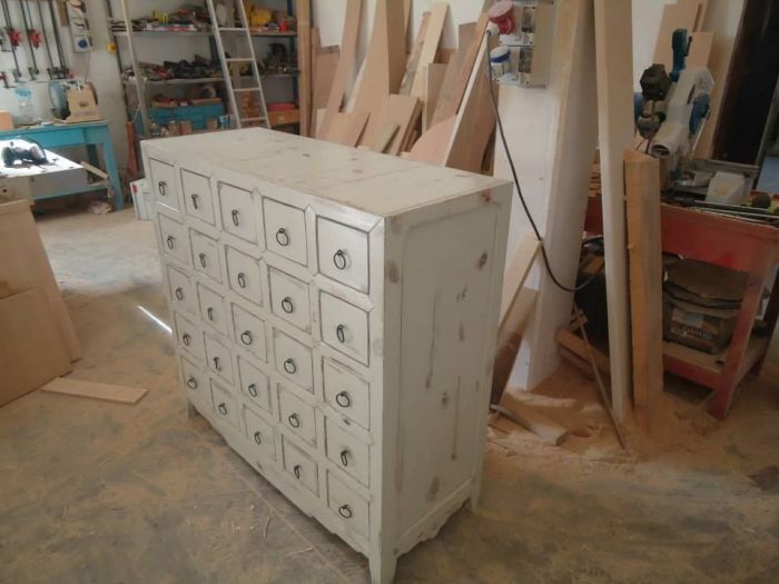 Archisio - Falegnameria Sardano Demurtas - Progetto Riproduzione antico mobile farmacia cinese