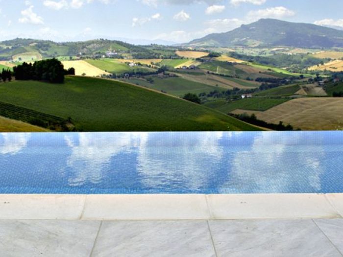 Archisio - Ciampini Piscine Ed Impianti Elettrici - Progetto Piscine infinity