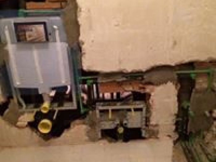 Archisio - Sc Idraulica - Progetto Impiantistica in appartamentonuove colonne acqua in condominioassemblaggio e messa in funzione autoclave in condominio