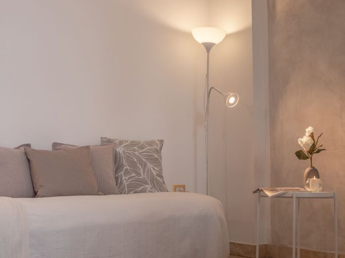 Archisio - Arianna Di Carlantonio Habitathomestaging - Progetto warm neutrals home staging