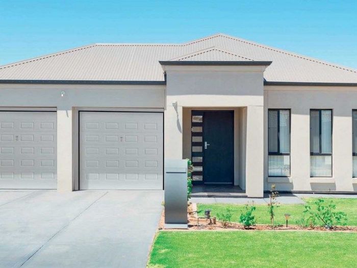 Archisio - Che Finestre - Serramenti E Affini - Progetto Basculanti e sezionali