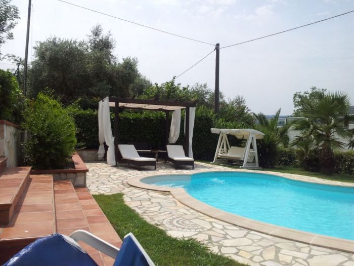 Archisio - Tappezzeria Tonelli Alessandro - Progetto Tappezzeria per yacht e lettini da piscina