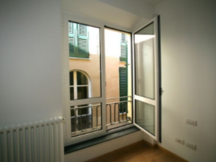 Archisio - De Siena Paolo Serramenti - Progetto Finestre persiane tapparelle e accessori zanzariere e vetrate