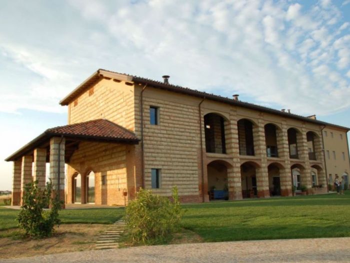 Archisio - Spaziando Cooperativa Edile - Progetto Cascina zeroenergy terruggia