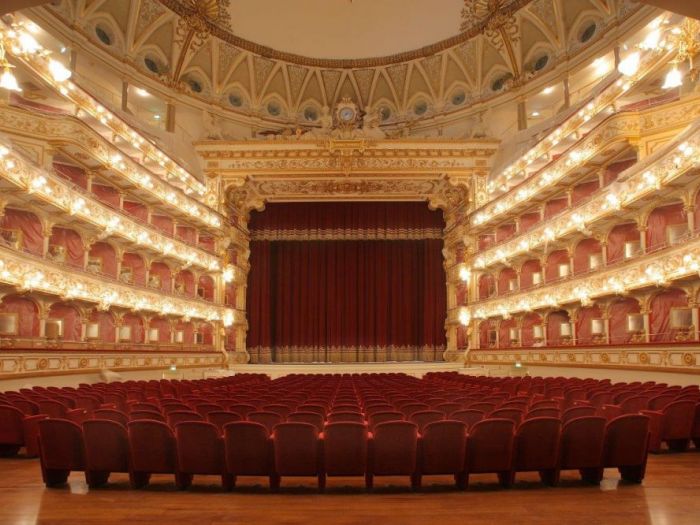 Archisio - Schinco Parquet srl - Progetto Teatro petruzzelli