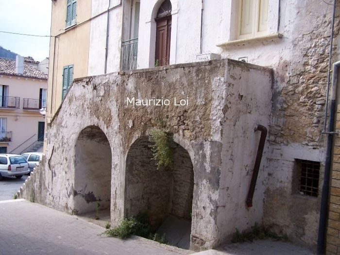 Archisio - Maurizio Loi - Progetto Committente carlo caramanico - restauro e consolidamento fabbricato