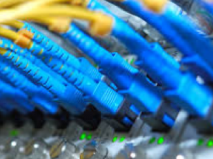 Archisio - Elettrica Sicura - Progetto Trasmissione dati e reti lan e wireless - fibra ottica e via cavo