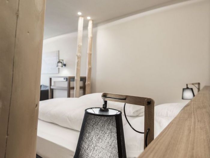 Archisio - Noa Network Of Architecture - Progetto Hubertus oscillante tra cielo e terra