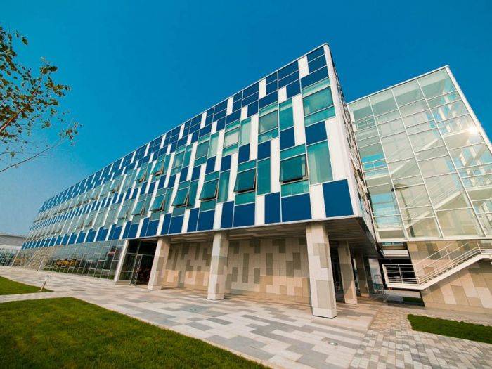 Archisio - Carmadesign srl - Progetto Factory headquarter showroom canteen landscape