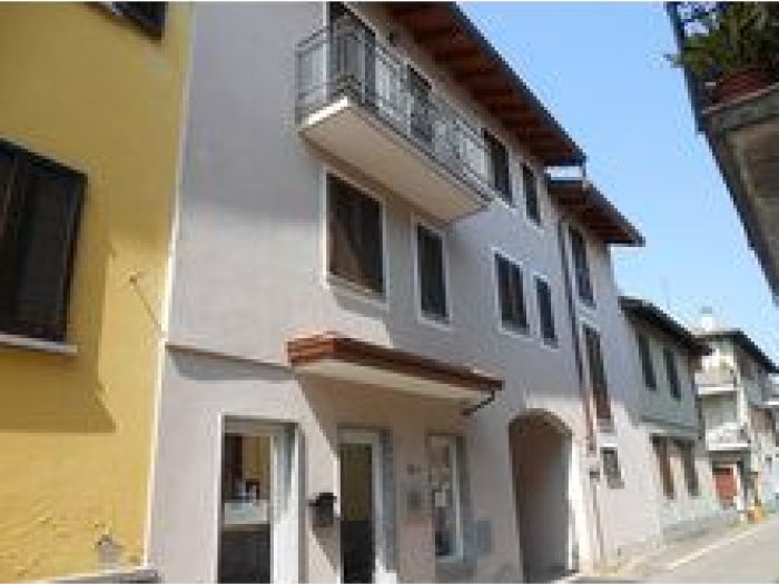 Archisio - Studio Architettura Paola Geddo E Monica Facchetti - Progetto Ristrutturazione ad uso residenziale di porzione di corte