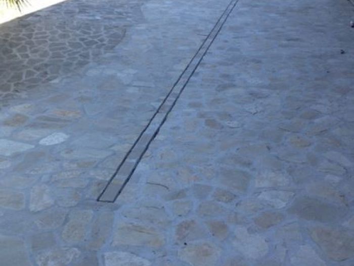 Archisio - Malagrida Group Srl Canalina Infinity - Progetto Posa porfido