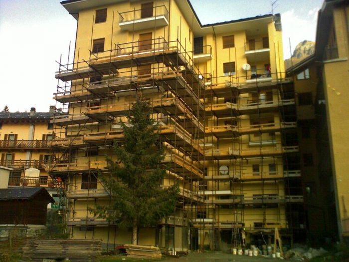 Archisio - Bandiera Carmelo - Progetto Restauro condominio su facciata
