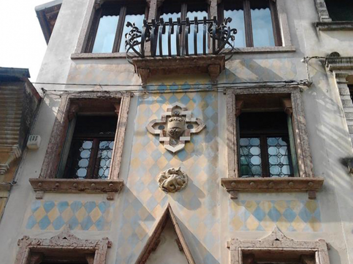 Archisio - Davide Stona - Progetto Resaturo facciate di una delle case anseatiche