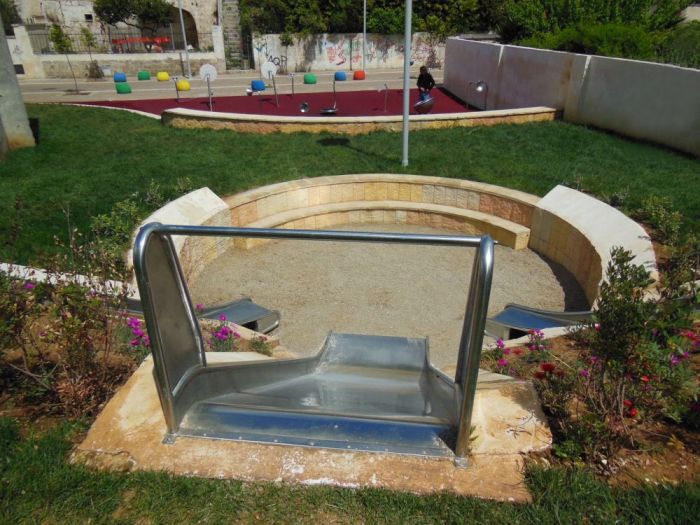 Archisio - Daniele Francesco Santoro - Progetto Cdbedb - citt delle bambine e dei bambini