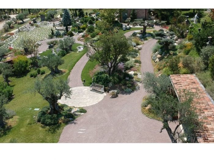 Archisio - Studio Mama - Progetto Parco privato di grandi dimensioni villa puglie localit oliveto bo dal 2019 inserito nei grandi giardini italiani dalla omonima associazione
