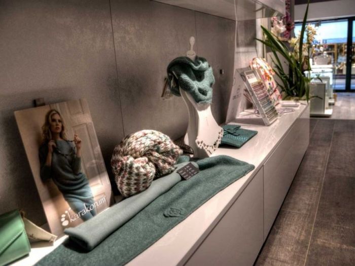 Archisio - Cappa Arredamenti - Progetto Sotto sopra by ottagono