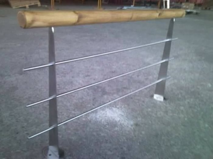 Archisio - Samec Saldature Speciali - Progetto Lavori in acciaio inox ringhiere e scale